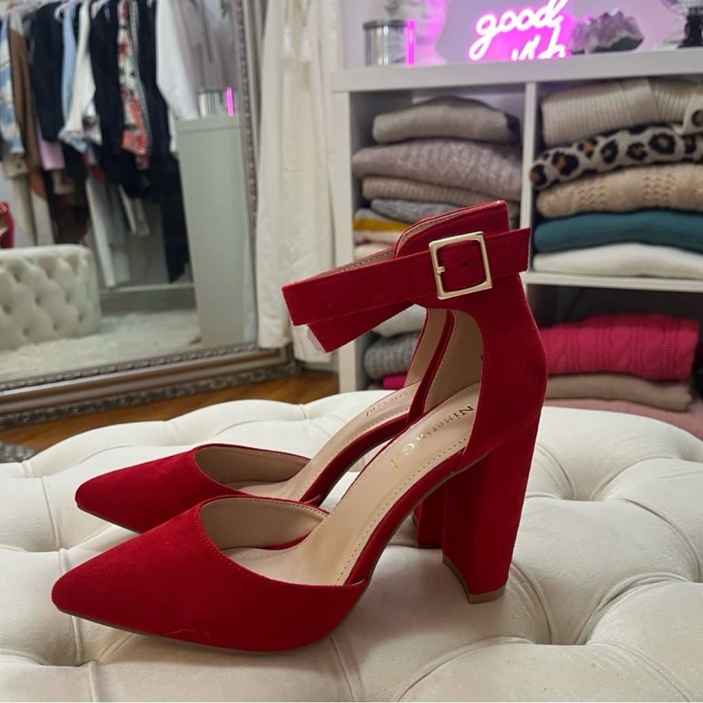New Red Suede Closed Toe Ankle Strap Heels Size 8.5